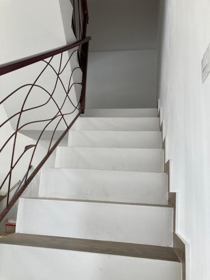 Joygate Entire Villa Отопени Экстерьер фото